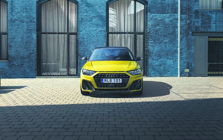 Gul Audi A1