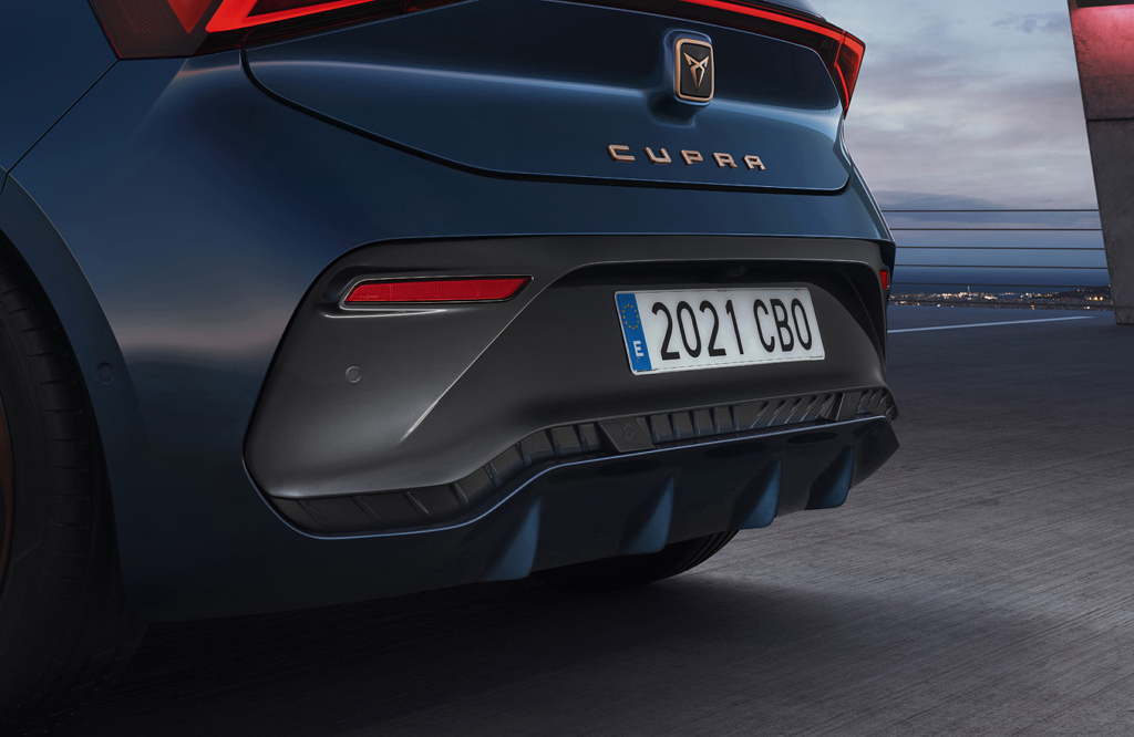 blå cupra born detalj